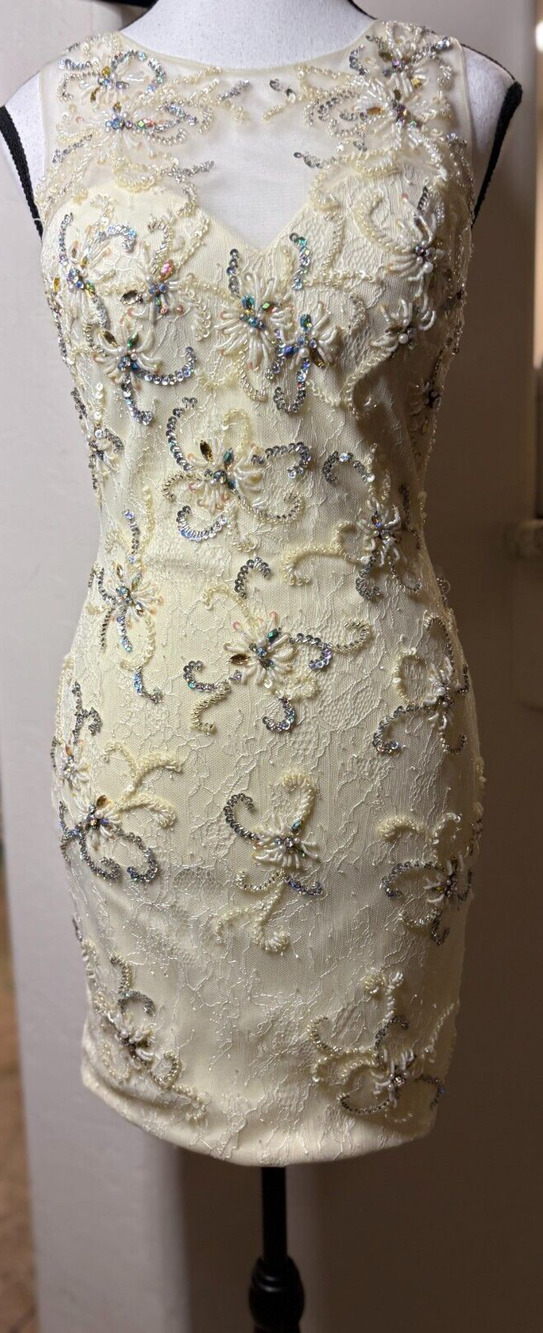 LUCCI LU Ivory Lace Sequin Jewel Mini Dress Size 2 MSRP $299